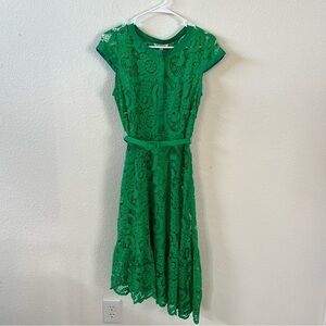 Nanette LePore Green Cap Sleeve Kace Asymmetrical Crew Neck Lined Belt Size 4